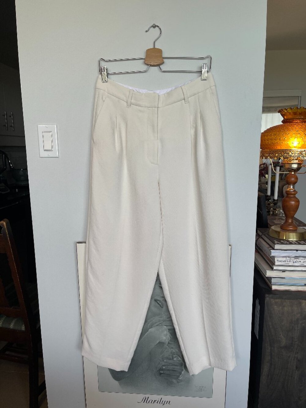Aritzia The Effortless Pant Crepette in Light birch Size 10